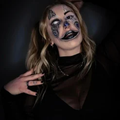 Kraze Square - Royal Blue (25 Gm) -Lush Metic Sales Store 20240124BreanneNistico c 18d7fd0c 8247 46b3 8d29 59583ebdefcf